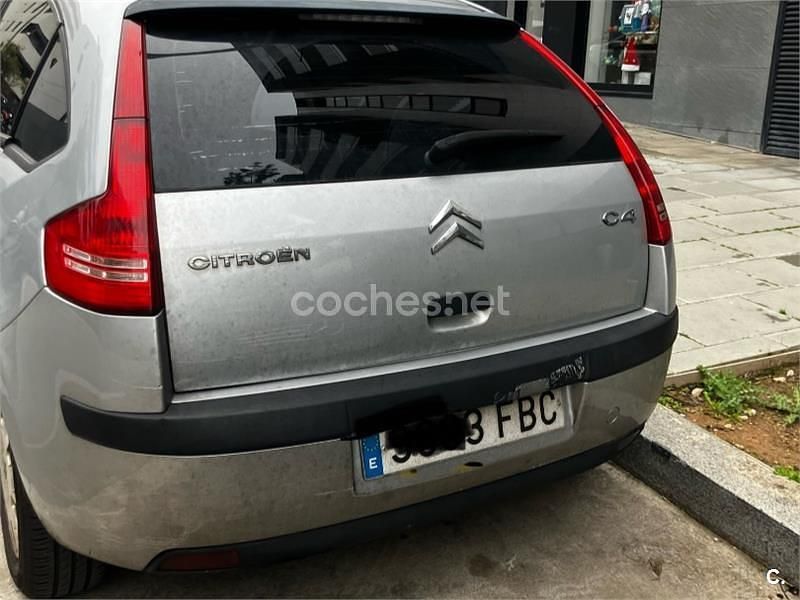 Usado Citroën C4 92 CV (67 kW) 2006 Gris / plata Berlina