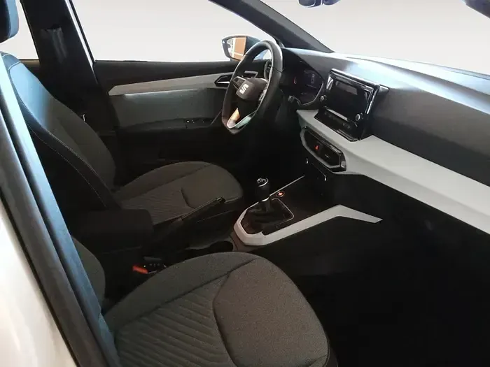 Usado Seat Ibiza XCELLENCE 115 CV (84 kW) 2025 Blanco Utilitario