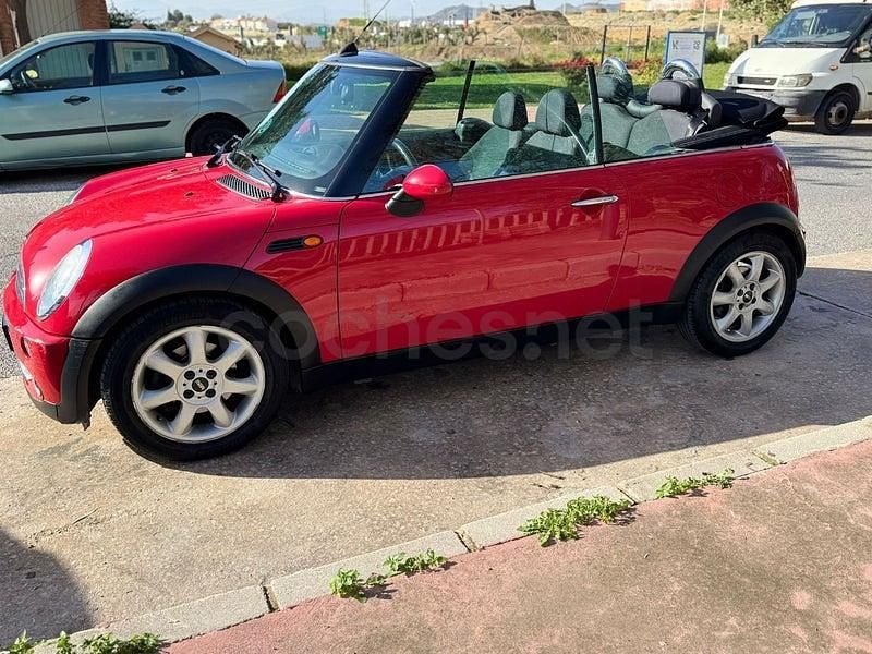 Usado Mini Cooper Cabriolet 116 CV (85 kW) 2007 Rojo Descapotable