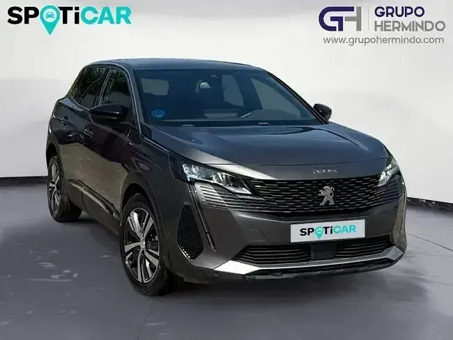 Usado Peugeot 3008 Allure 225 CV (165 kW) 2023 Gris / plata SUV