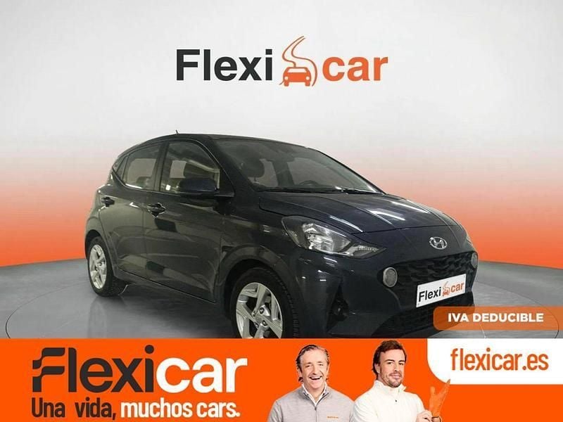 Gris Usado 2022 Hyundai i10 Utilitario | 12.390 € (Precio justo) - Imagen 1/4