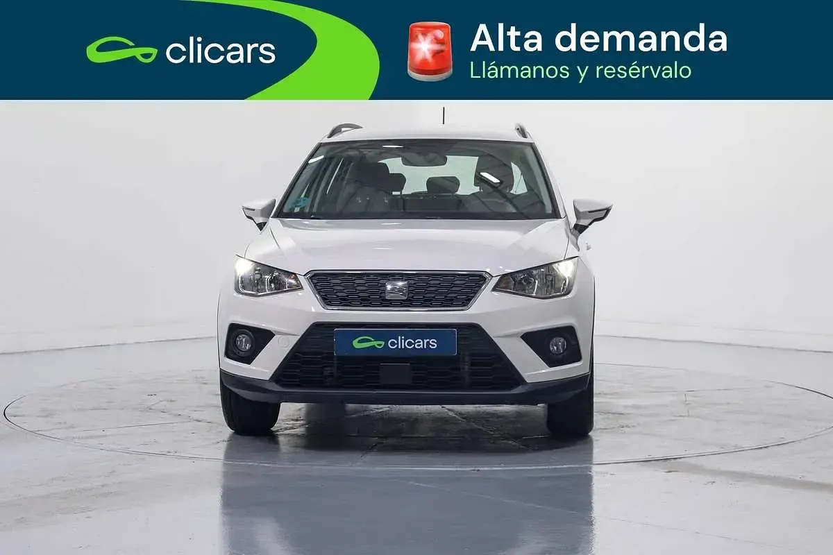Usado Seat Arona Ecomotive 110 CV (80 kW) 2020 Blanco SUV