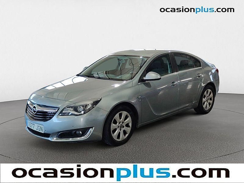 Gris plata Usado 2015 Opel Insignia Selective Berlina | 8790 € (Buen precio) - Imagen 1/4