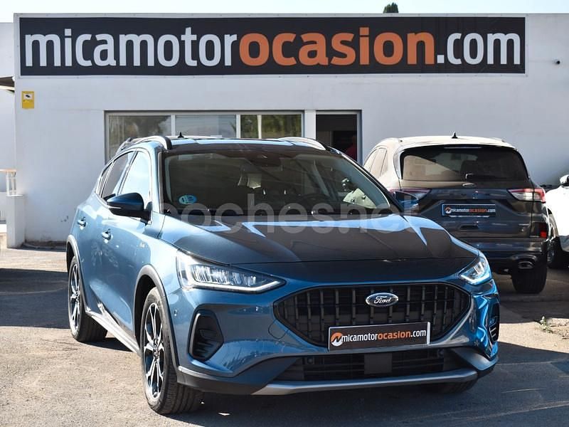 Usado Ford Focus Active 155 CV (114 kW) 2022 Azul Familiar