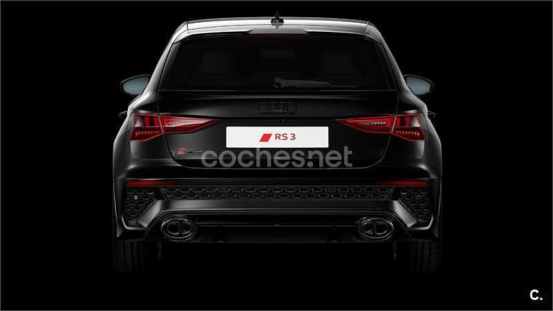 Usado Audi RS3 Premium 400 CV (294 kW) 2022 Negro Berlina