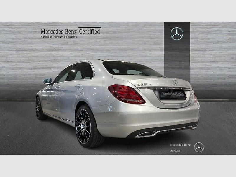 Usado Mercedes C220 194 CV (142 kW) 2018 Gris / plata Berlina