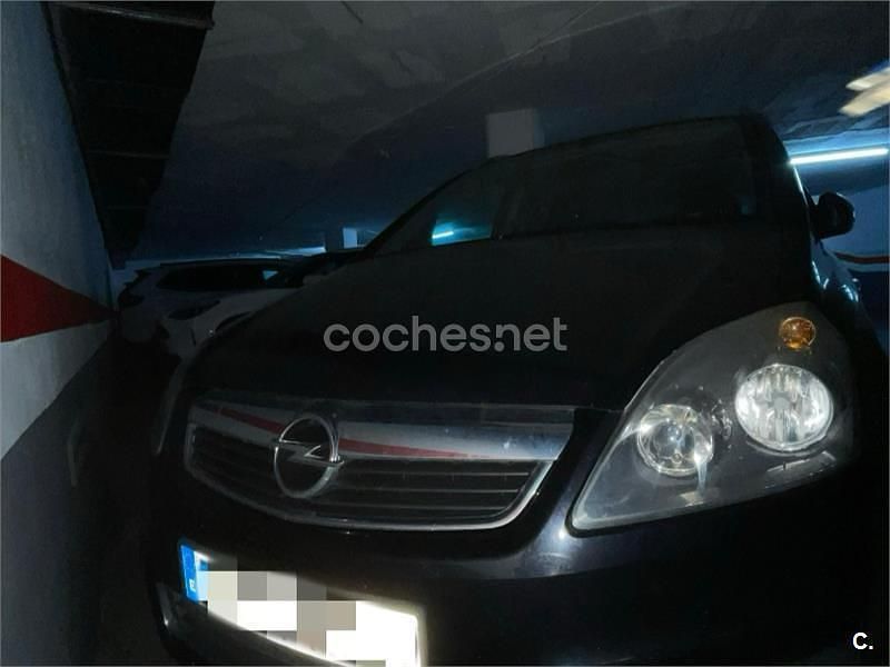 Używany Opel Zafira Cosmo 140 KM (102 kW) 2006 Czarny Minivan