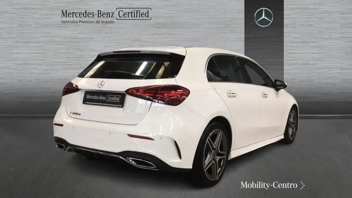 Usado Mercedes A200 150 CV (110 kW) 2024 Blanco polar Utilitario