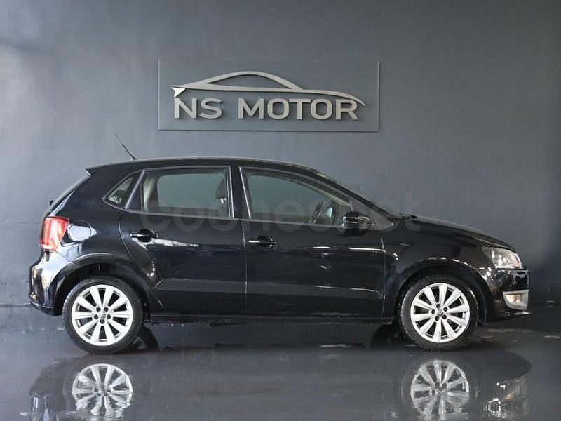 Usado VW Polo Advance 86 CV (63 kW) 2011 Negro Utilitario