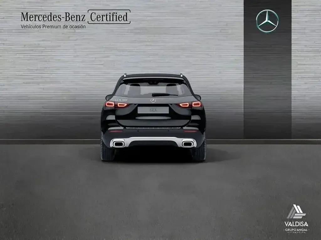 Usado Mercedes GLA180 Progressive 136 CV (100 kW) 2023 Negro noche SUV