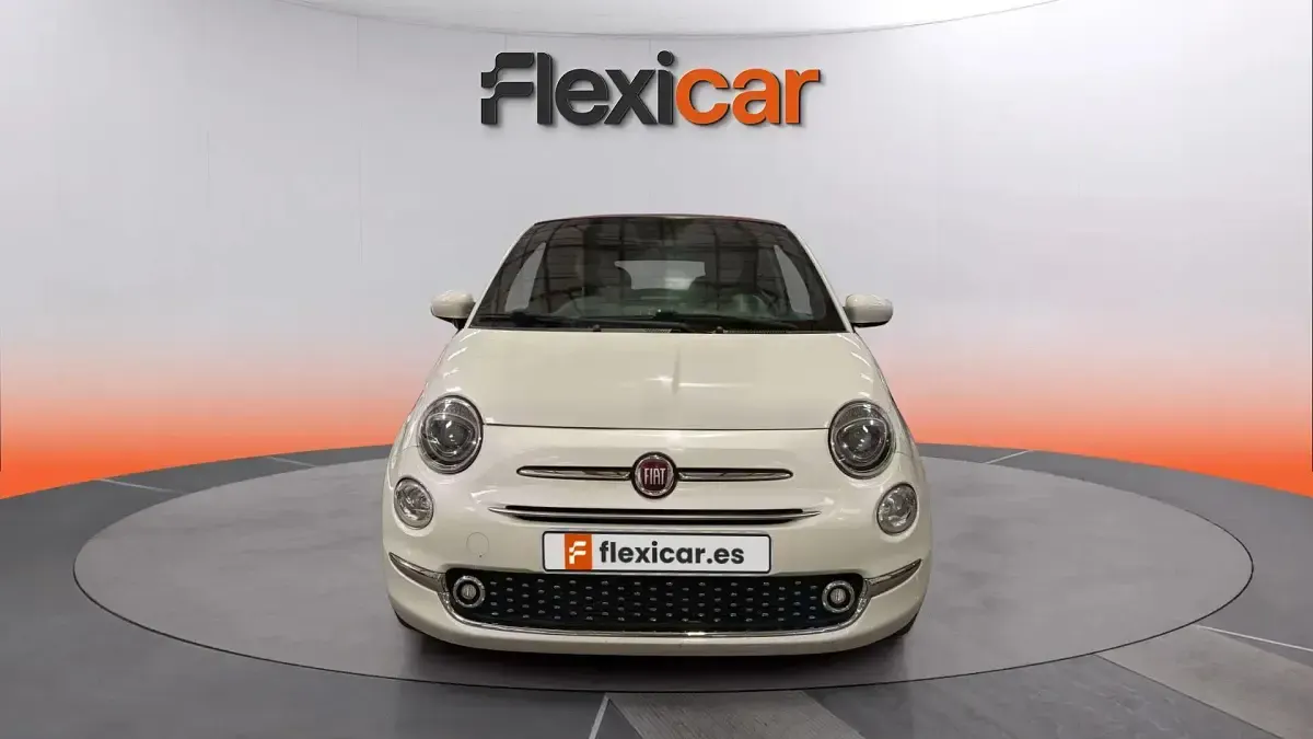 Usado Fiat 500 Club 71 CV (52 kW) 2022 Blanco Berlina