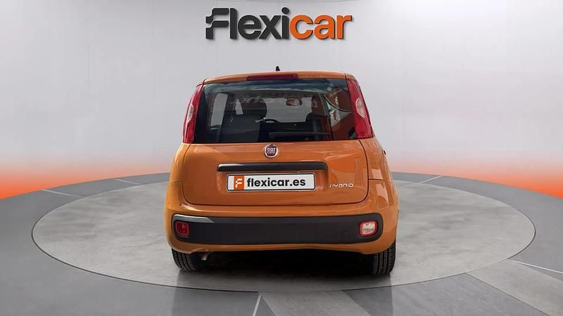 Usado Fiat Panda City Life 71 CV (52 kW) 2021 Naranja Utilitario