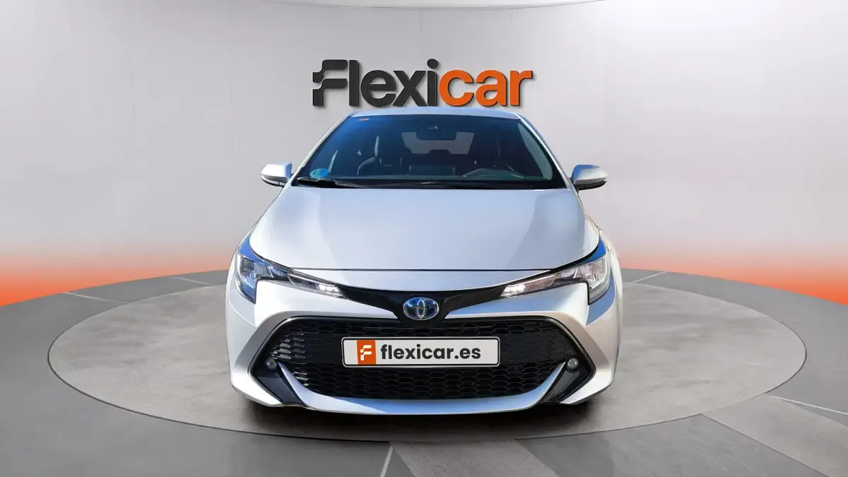 Usado Toyota Corolla Active 122 CV (89 kW) 2021 Gris Berlina