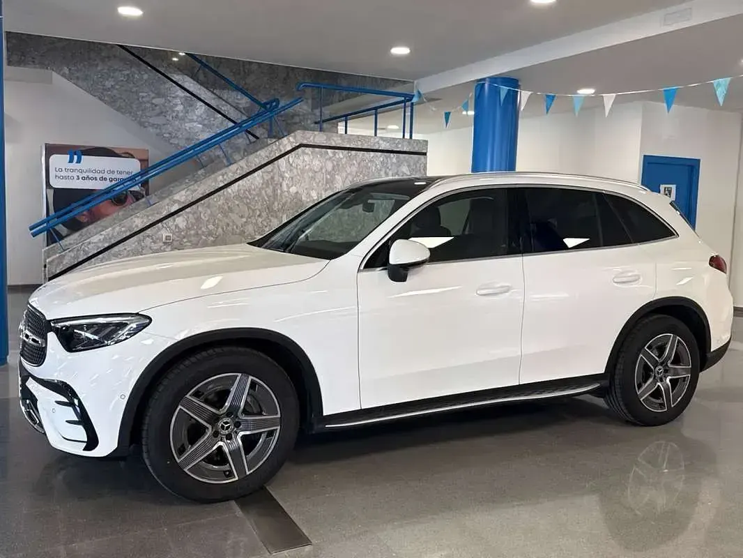 Usado Mercedes GLC250 211 CV (155 kW) 2025 Blanco SUV