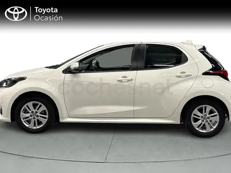 Usado Toyota Yaris 125 CV (91 kW) 2022 Blanco Utilitario