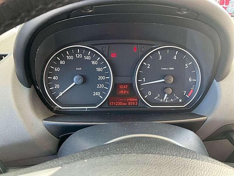 Usado BMW 120 Comfort Edition 150 CV (110 kW) 2006 Negro Utilitario