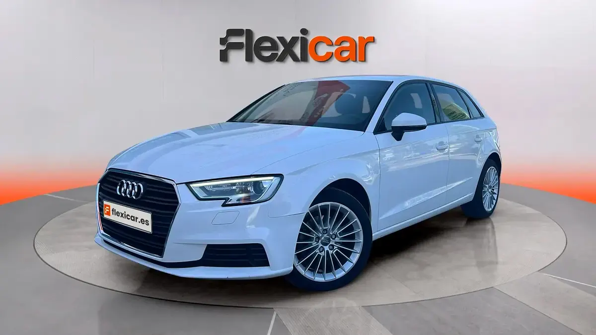 Usado Audi A3 Premium 116 CV (85 kW) 2019 Blanco Berlina