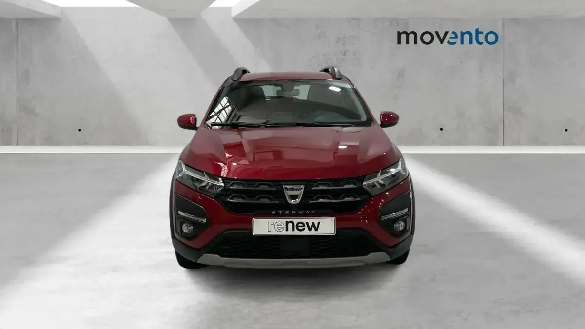 Usado Dacia Sandero Expression 101 CV (74 kW) 2023 Rojo Berlina