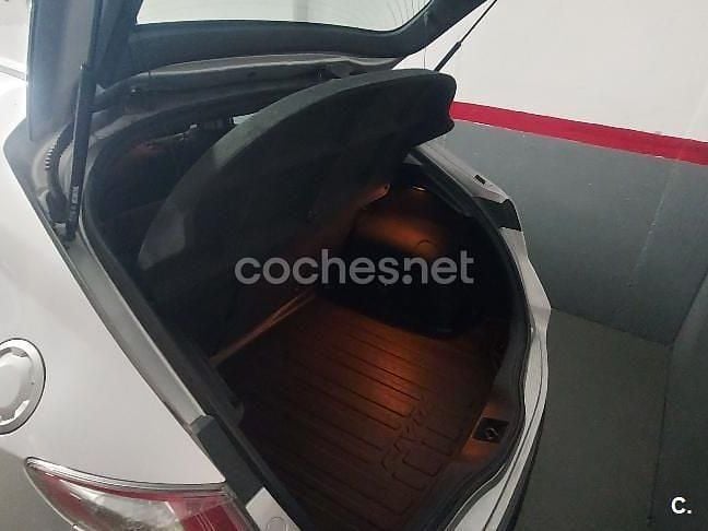 Usado Honda Civic Sport 100 CV (73 kW) 2010 Gris / plata Berlina