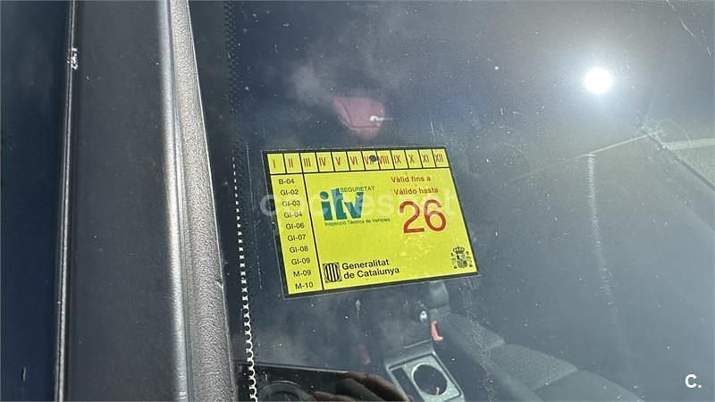 Usado Mercedes B200 193 CV (141 kW) 2006 Negro Monovolumen