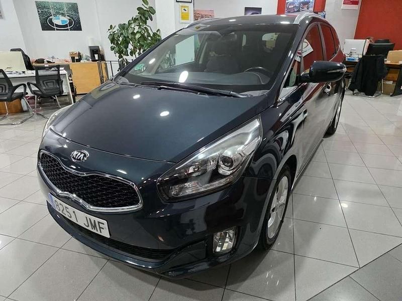 Usado Kia Carens 135 CV (99 kW) 2016 Negro Monovolumen