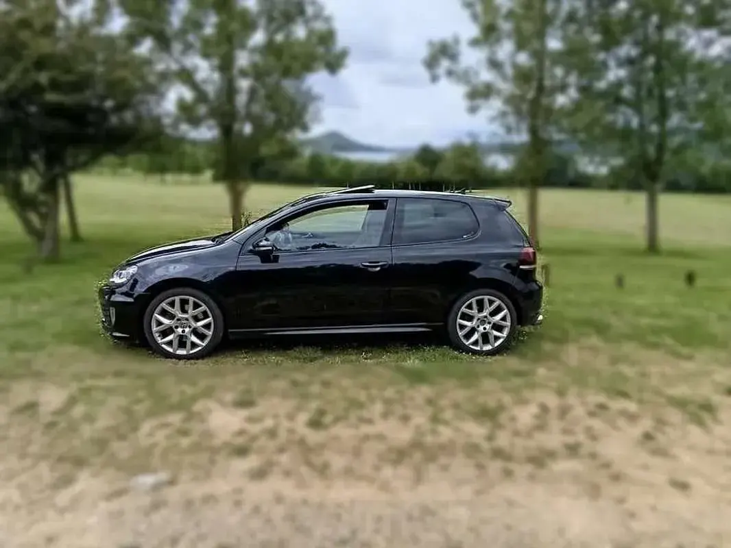 Usado VW Golf VI GTI 235 CV (172 kW) 2011 Negro Utilitario