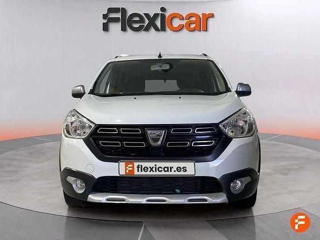 Usado Dacia Lodgy Comfort 115 CV (84 kW) 2022 Blanco Monovolumen
