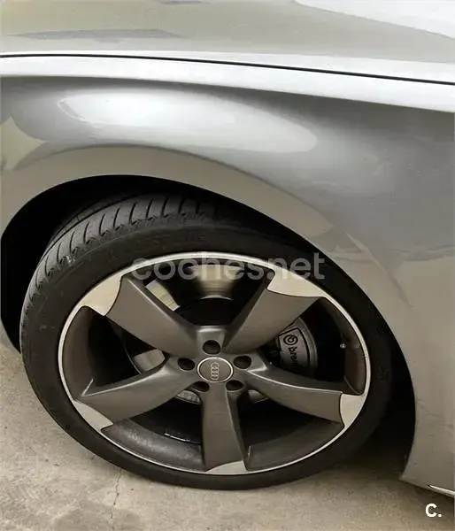 Usado Audi A8 350 CV (257 kW) 2012 Gris / plata Berlina
