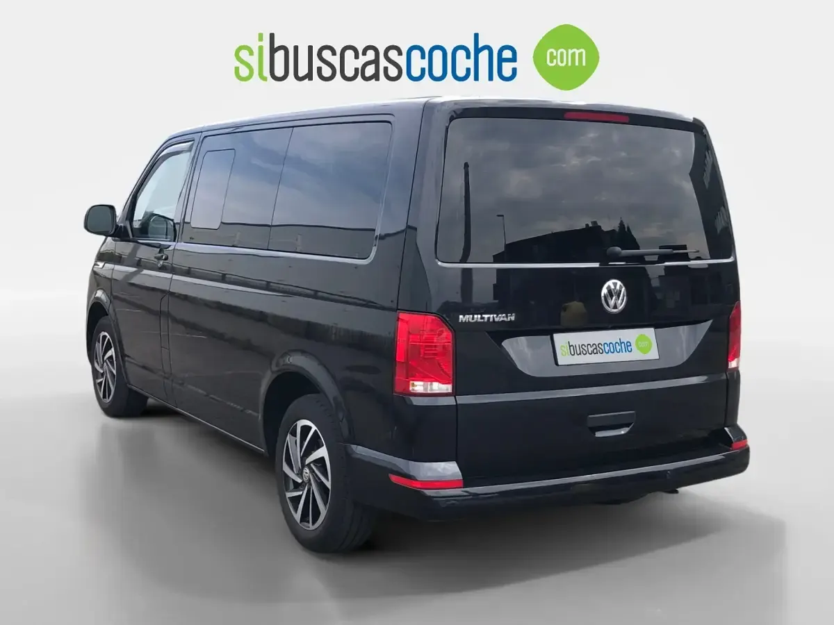 Usado VW Multivan 150 CV (110 kW) 2022 Negro Monovolumen