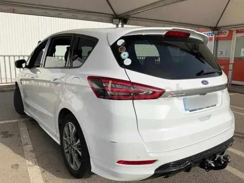 Usado Ford S-MAX ST-Line 150 CV (110 kW) 2018 Blanco Monovolumen