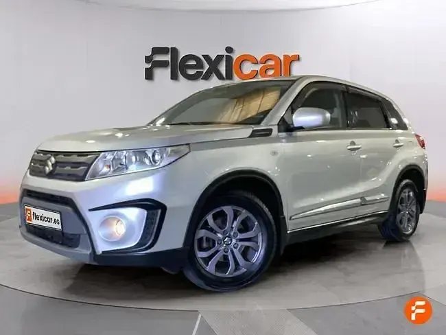 Usado Suzuki Vitara GLX 120 CV (88 kW) 2017 Gris SUV