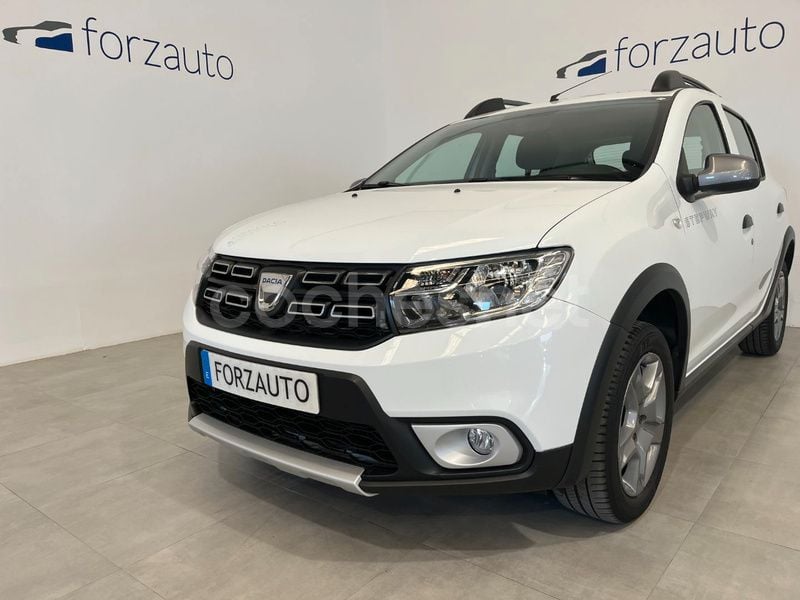 Blanco Usado 2019 Dacia Sandero Comfort Utilitario | 14.490 € (Caro) - Imagen 1/4