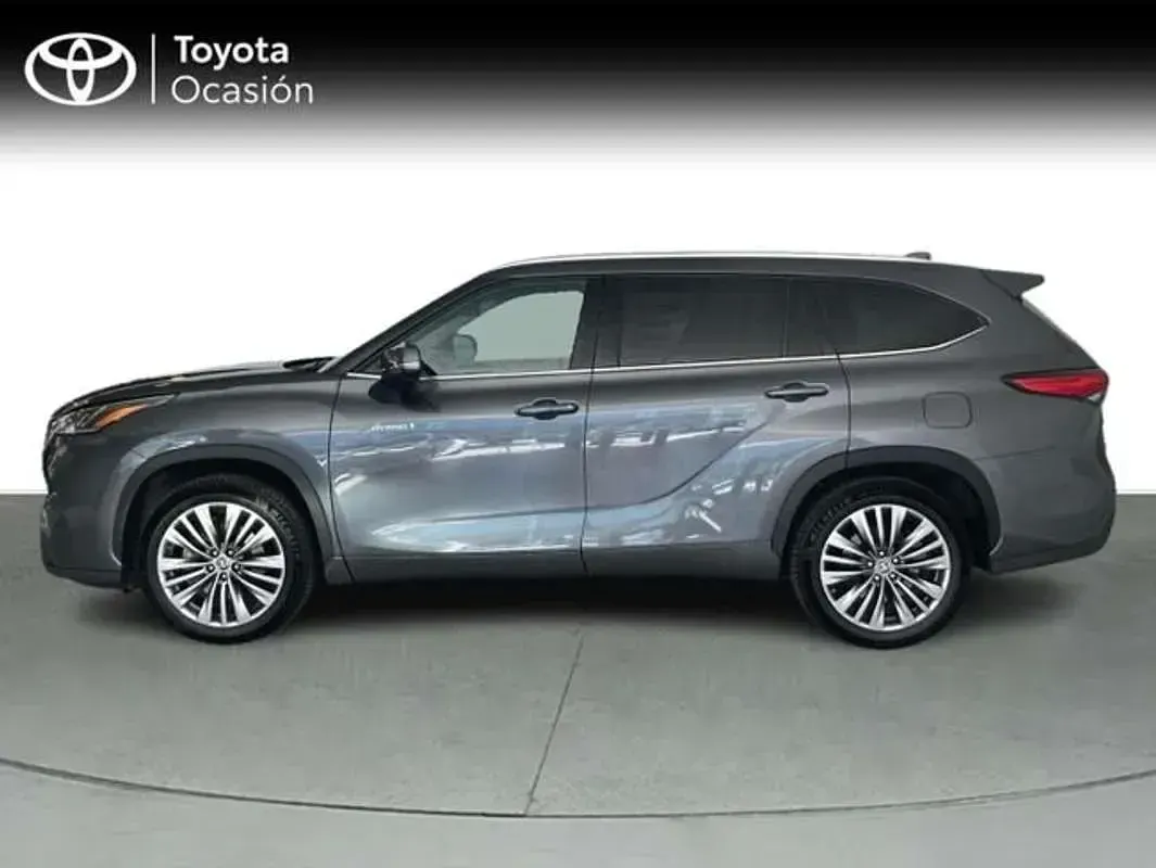 Usado Toyota Highlander Advance 250 CV (183 kW) 2022 Gris SUV
