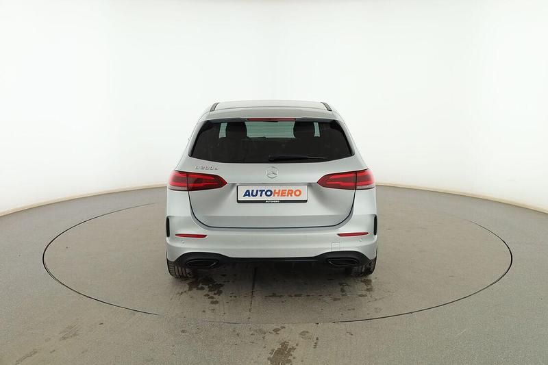 Occasion Mercedes B200 AMG line 150 PK (110 kW) 2021 Zilver MPV