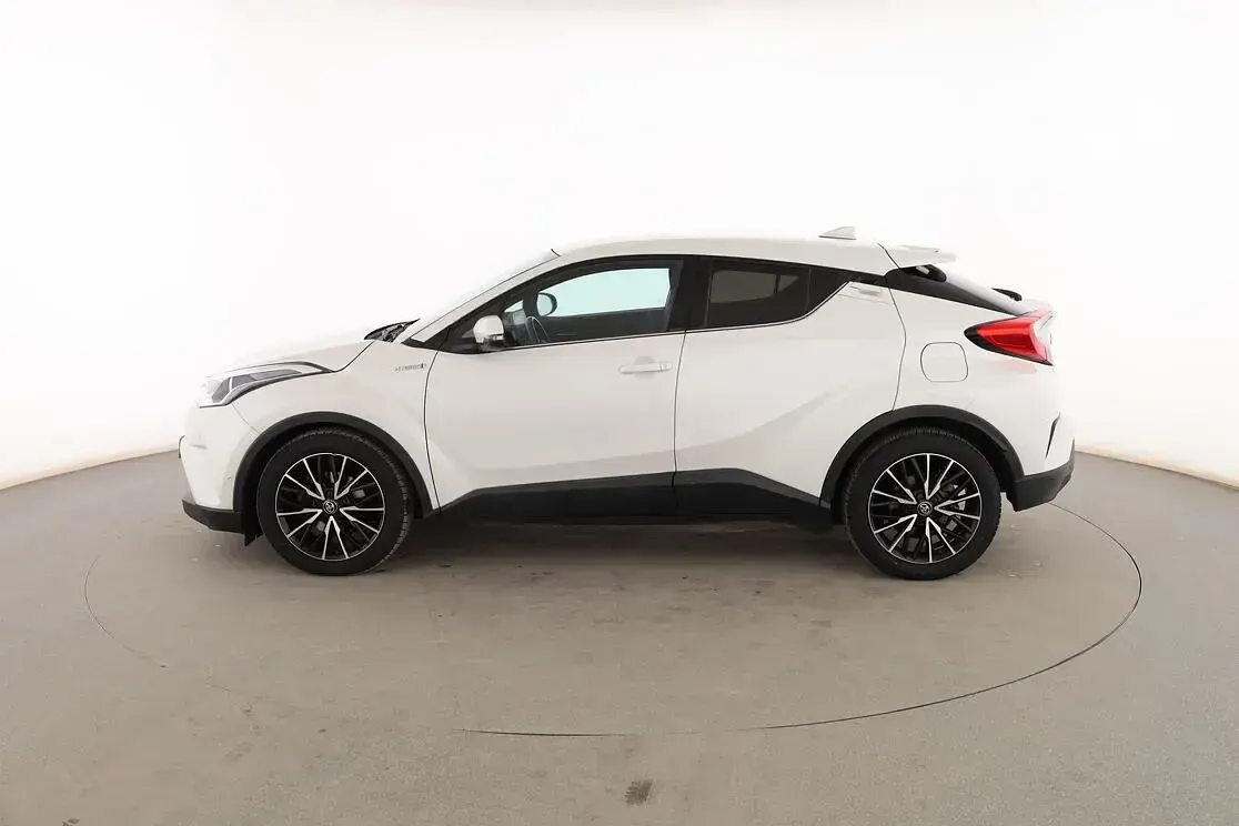 Usado Toyota C-HR Advance 122 CV (89 kW) 2018 Blanco SUV