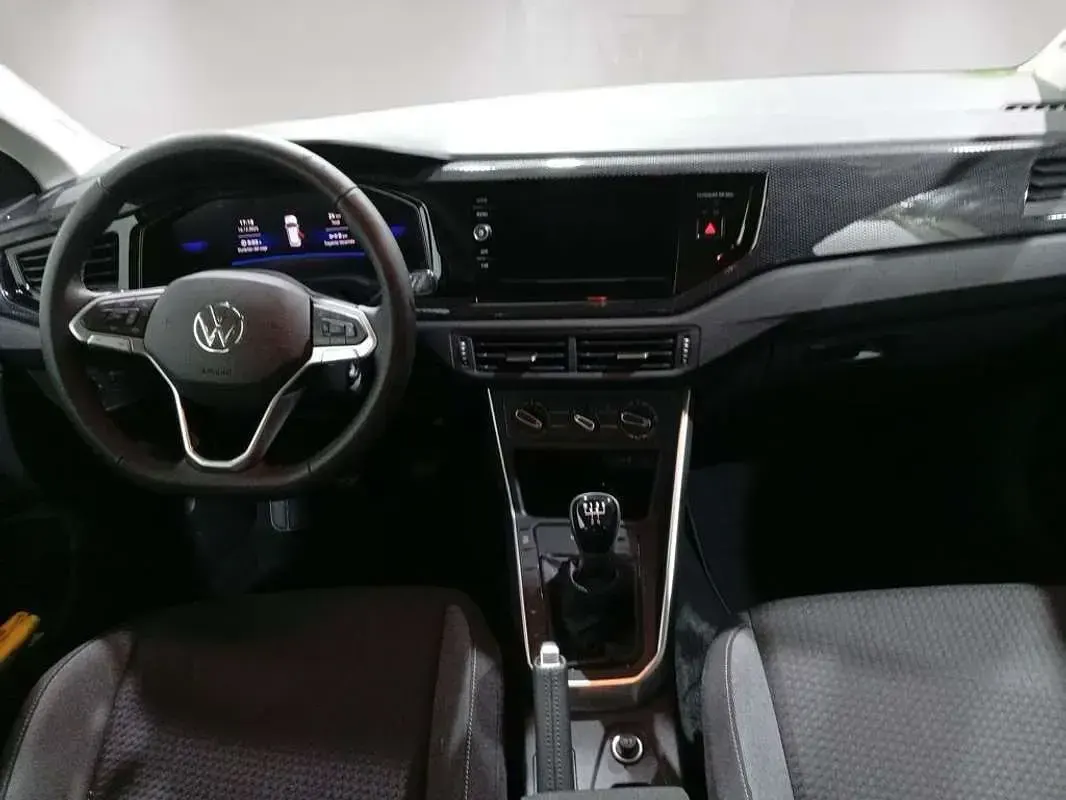 Nuevo VW Polo Match 95 CV (69 kW) 2025 Rojo Utilitario