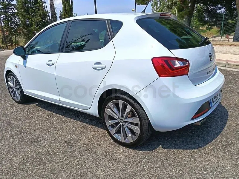 Usado Seat Ibiza FR 90 CV (66 kW) 2016 Blanco Berlina