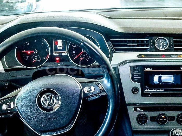 Usado VW Passat Advance 150 CV (110 kW) 2016 Negro Familiar