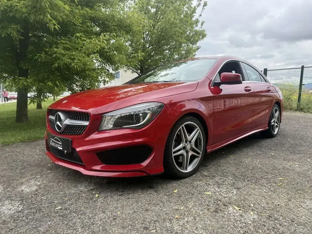 Usado Mercedes CLA220 AMG line 177 CV (130 kW) 2015 Rojo Berlina
