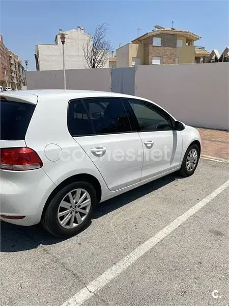 Usado VW Golf VII Advance 105 CV (77 kW) 2012 Blanco Berlina