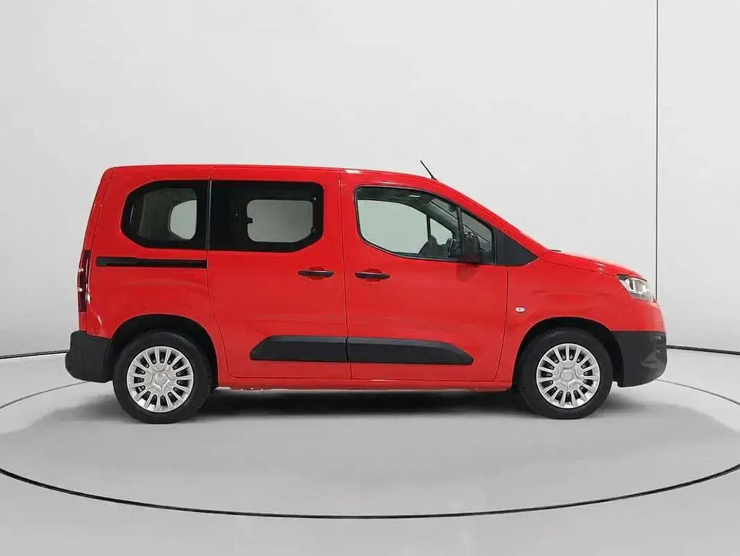 Usado Toyota Proace Verso City 131 CV (96 kW) 2023 Blanco Familiar