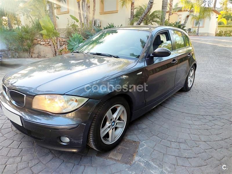 Usado BMW 116 115 CV (84 kW) 2005 Gris / plata Utilitario