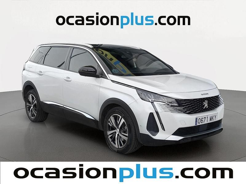 Usado Peugeot 5008 Allure 131 CV (96 kW) 2023 Blanco SUV