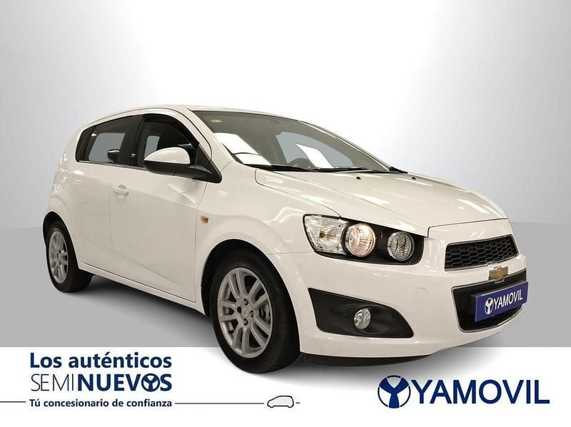Usado Chevrolet Aveo LTZ 101 CV (74 kW) 2013 Blanco Berlina