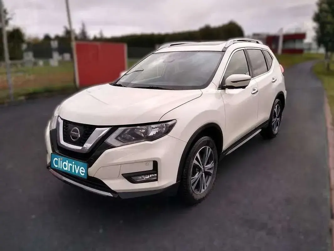 Usado Nissan X-Trail N-Connecta 131 CV (96 kW) 2018 Blanco SUV