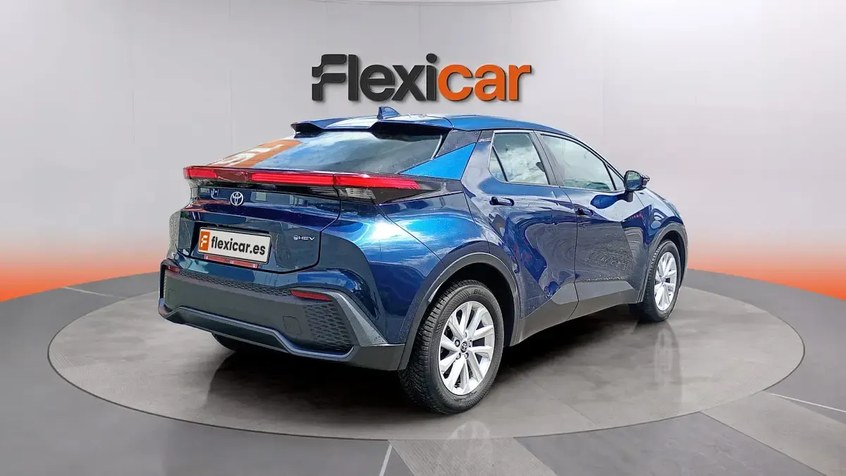 Usado Toyota C-HR Active 140 CV (102 kW) 2024 Azul SUV