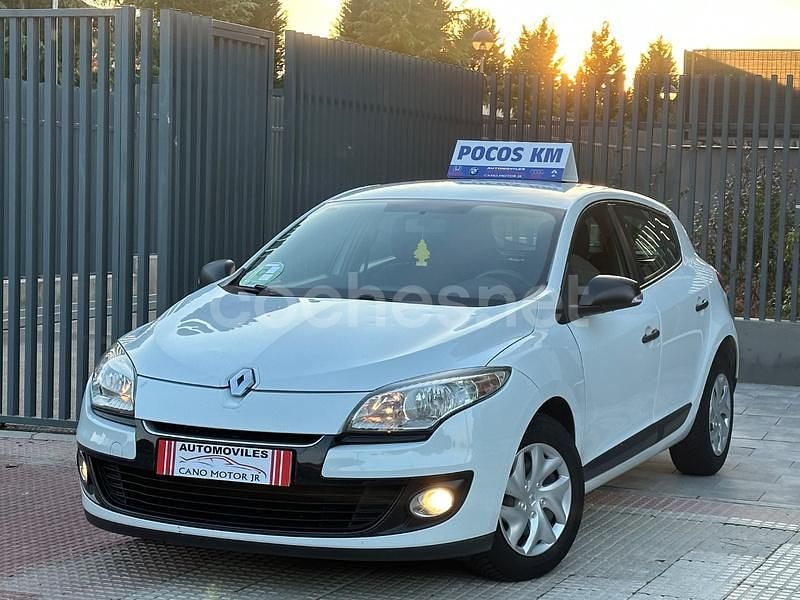 Blanco Usado 2012 Renault Mégane Authentique Berlina | 6500 € (Buen precio) - Imagen 1/4