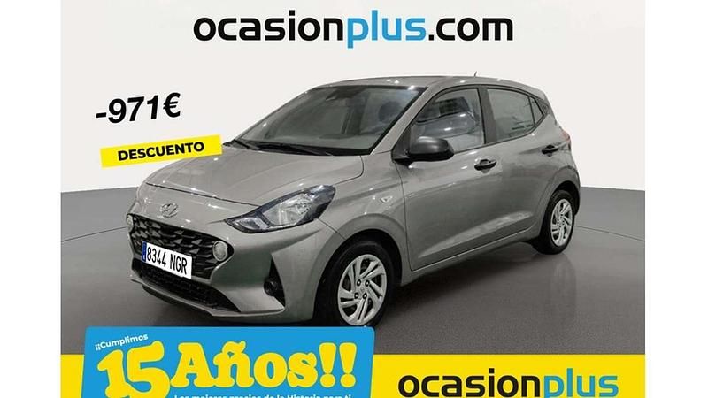 Plateado Usado 2022 Hyundai i10 Utilitario | 9719 € (Buen precio) - Imagen 1/4