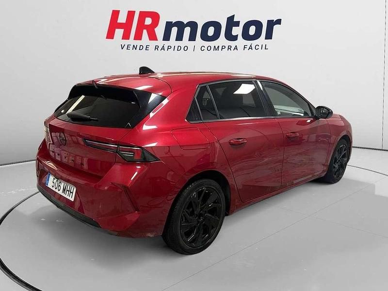 Usado Opel Astra 131 CV (96 kW) 2023 Rojo Utilitario