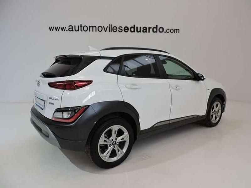 Usado Hyundai Kona 120 CV (88 kW) 2021 Blanco SUV